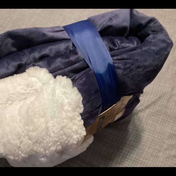 New Dearfoams The Cozy Blanket Hoodie - one size fits most - machine washable - Picture 5 of 5